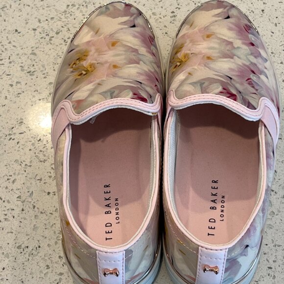 Ted Baker London slip on Laulei sneaker , size 6 - Picture 3 of 6